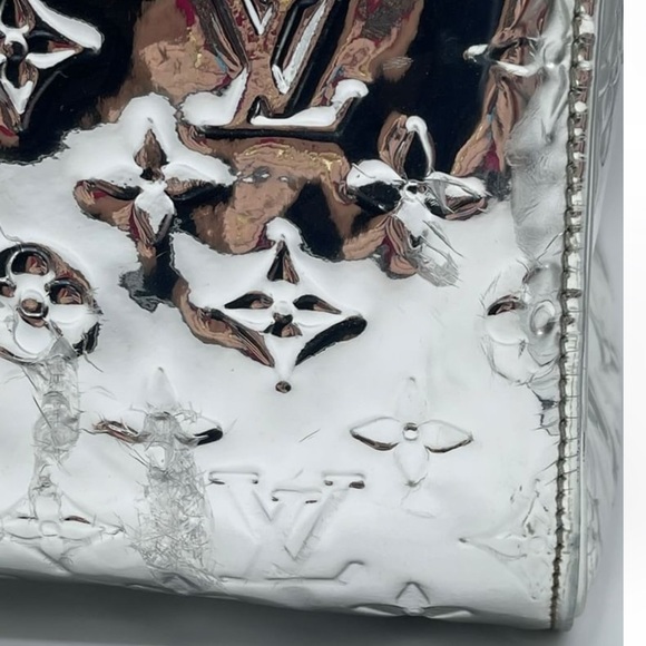 Louis Vuitton Limited Edition Silver Monogram Miroir Speedy 35 - Picture 10 of 16